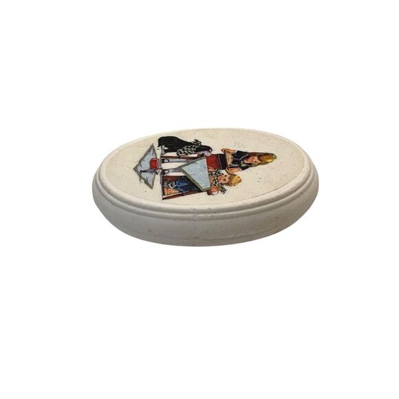 Vintage 1983 Avon Grandmothers Are Special Soap Bar with Tin Container - Picture 9 of 15